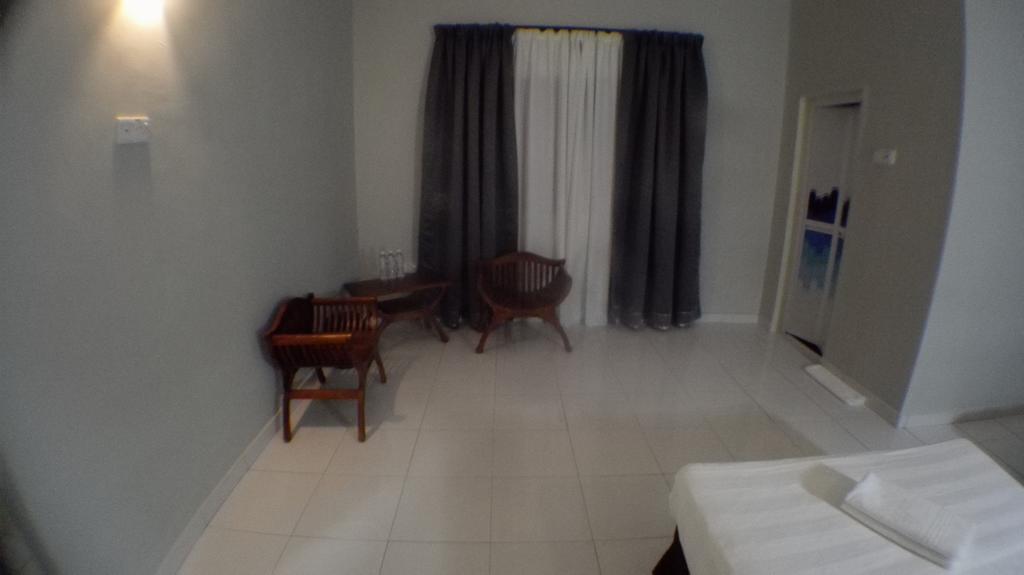 TEBiNG Guest House Taman Negara Malaysia Kuala Tahan Bagian luar foto