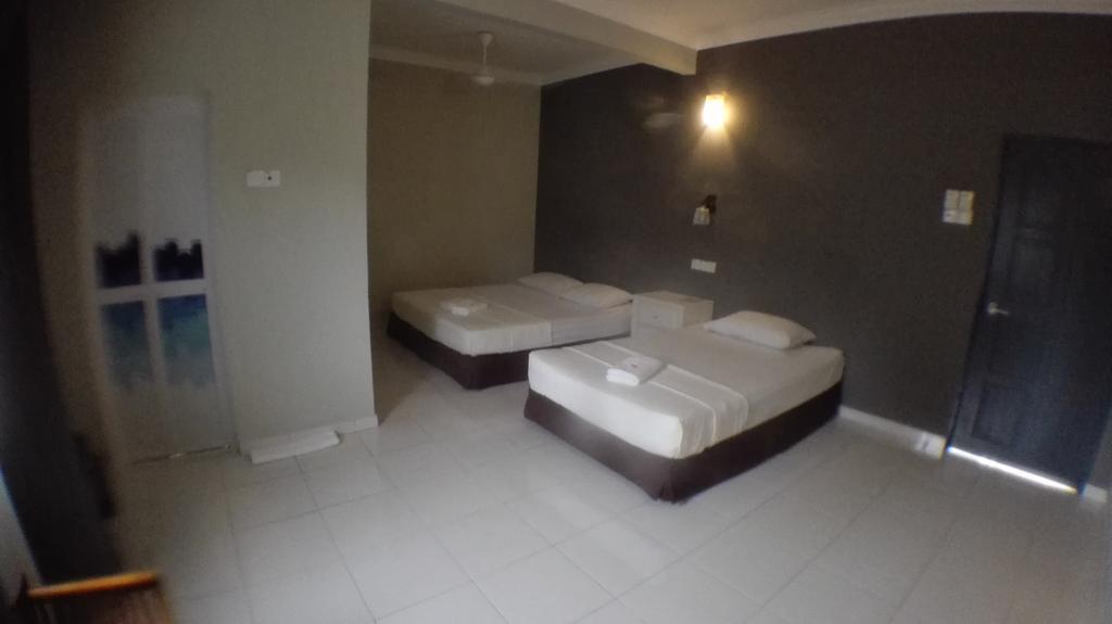 TEBiNG Guest House Taman Negara Malaysia Kuala Tahan Bagian luar foto
